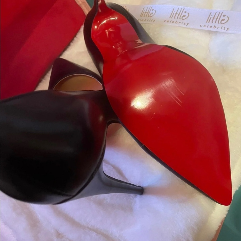 Red bottom pointed stiletto